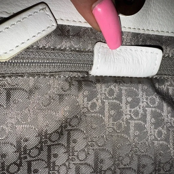 Dior White Tote Bag - Picture 9 of 13